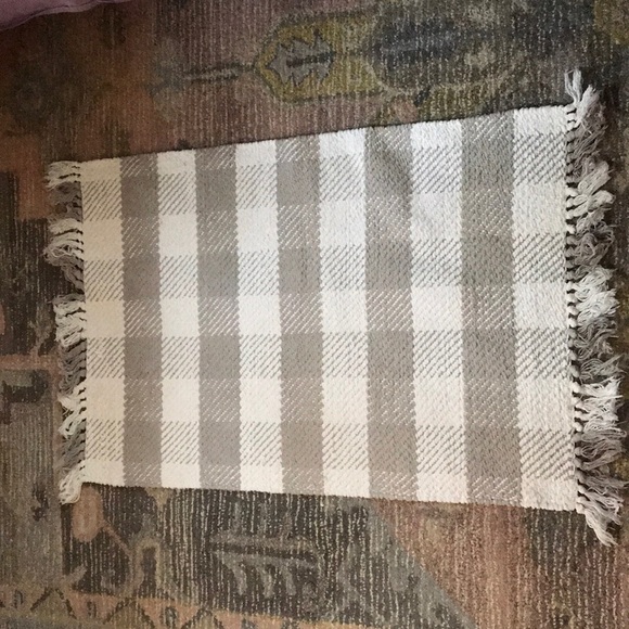 St Nicholas Square Other - Checkered rug. Washable!